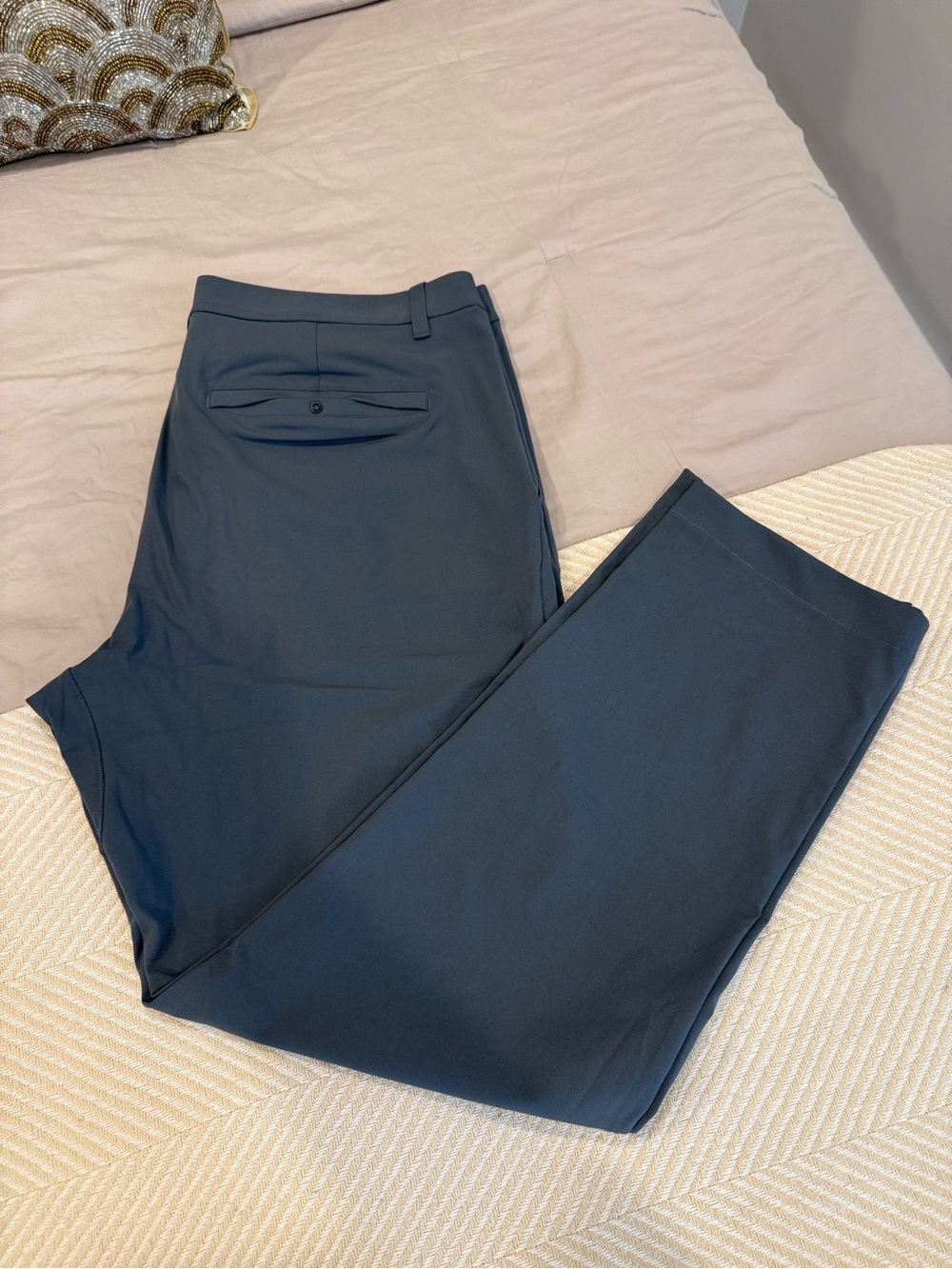 Lululemon Men's Navy ABC / Commission Pant Classic Fit - 36/31